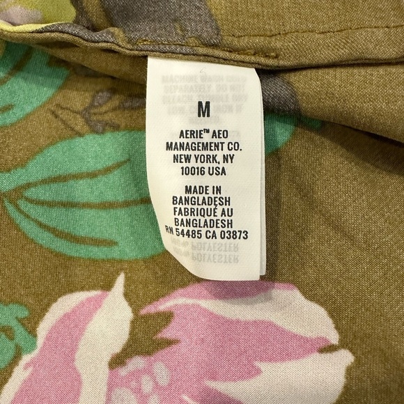 Aerie Floral Khaki Pink Spaghetti Strap Camisole Cami Ruffle Crop SZ M - Picture 3 of 5